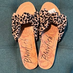 NWT Blowfish Malibu Sandals
